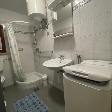 Pintur Apartman *