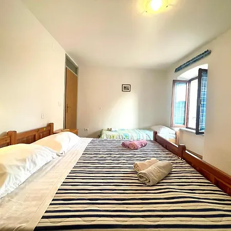 Apartman Pintur